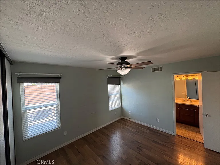 28561 Foxboro Ln — Photo 13