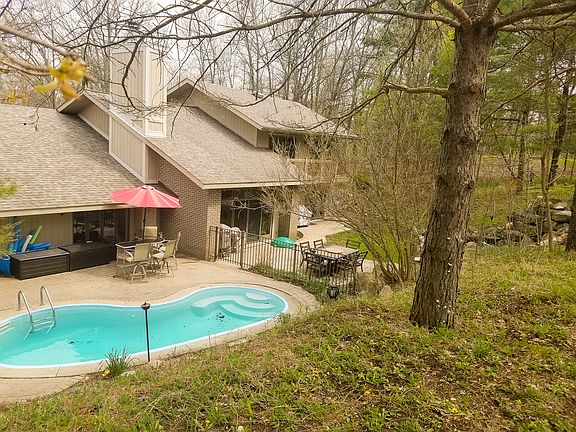4th image of 2975 Shannon Dr