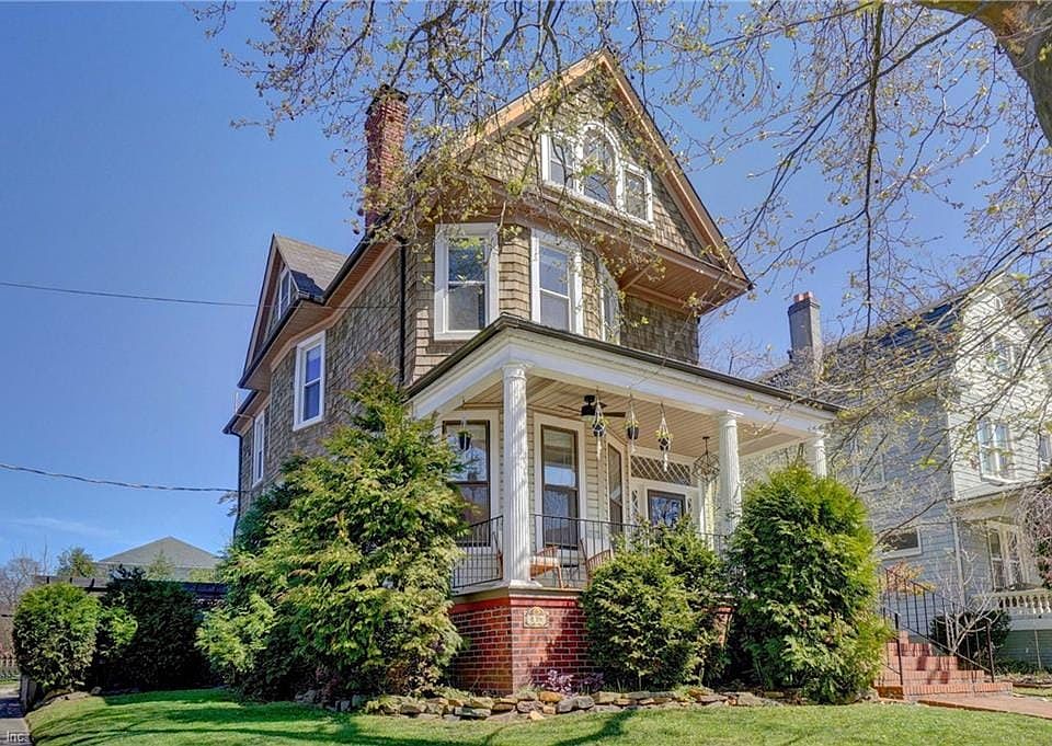 1st image of 834 Spotswood Ave