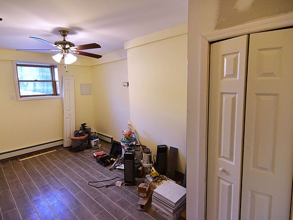 2nd image of 492 Humboldt St #B