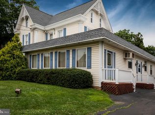 21 N Main St, Chalfont, PA