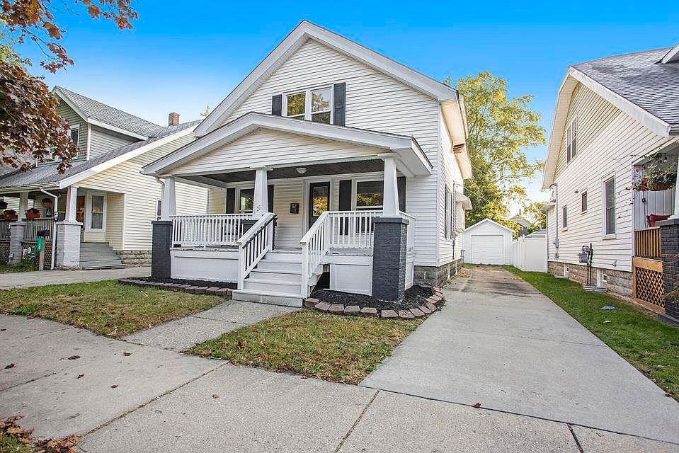1st image of 1128 Powers Ave NW