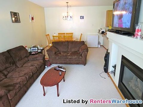 3rd image of 4745 Blaine Ave