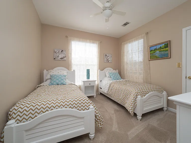 1600 Long Grove Dr #1221 — Photo 16