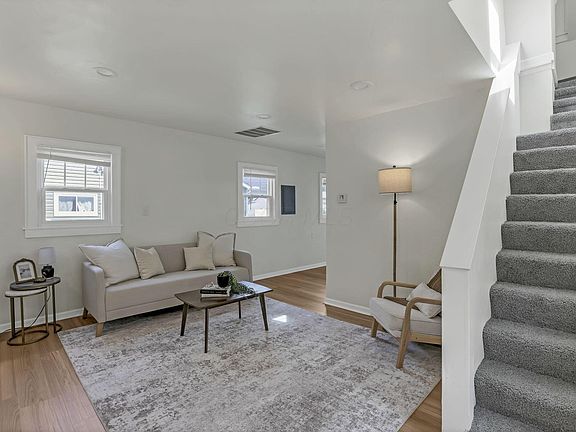 4th image of 341 Highland Ave