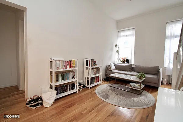 Rented by Citi Habitats | media 18