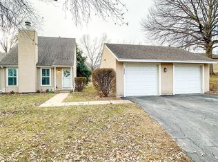 10930 Rosehill Rd, Overland Park, KS 66210