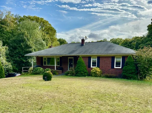 1657 Hartford Turnpike, North Haven, CT 06473