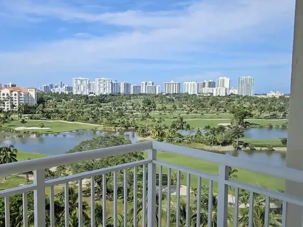 19501 W Country Club Dr, Aventura, FL