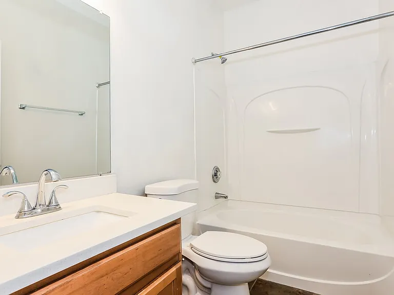 7342 W Saint Charles Ave — Photo 15