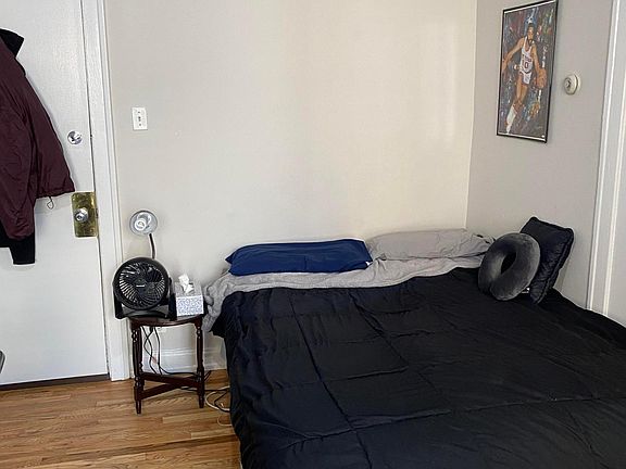 5th image of 2530 N Sacramento Ave APT 306