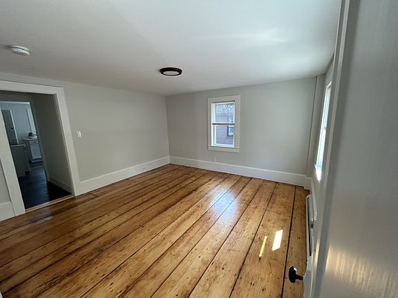 2nd image of 73 Essex St #1