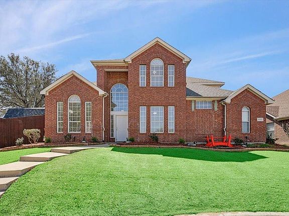 3rd image of 800 Deering Dr