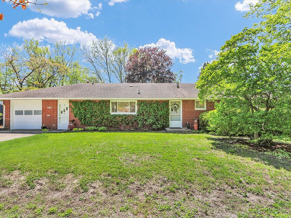 1st image of 203 E Mumford Dr