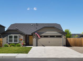 3183 SW Evergreen Ave, Redmond, OR 97756