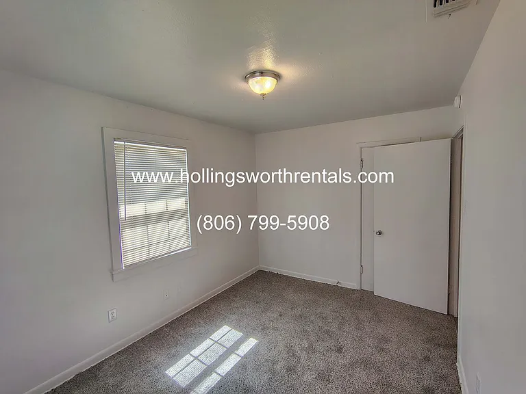 5102 35th St — Photo 7