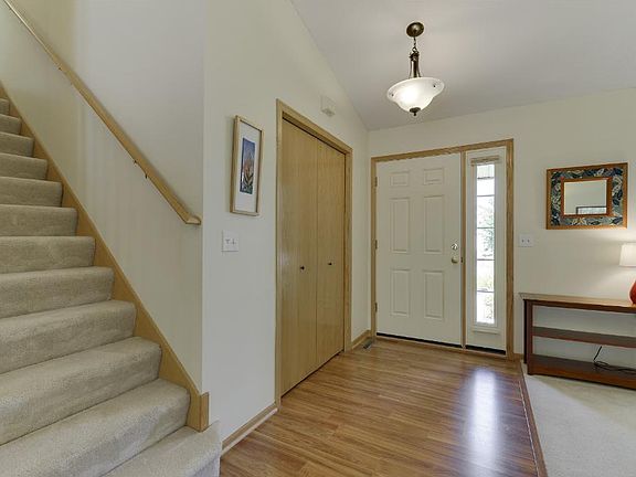 4th image of 3414 White Oaks Ln