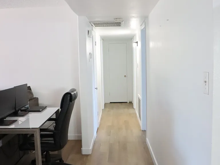 1054 E Loma Vista Dr — Photo 3