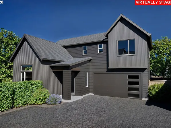 1311 E Luna St, Newberg, OR 97132