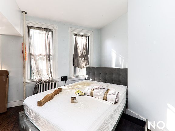 5th image of 1517 Dekalb Ave APT 2R