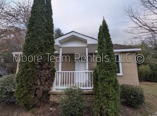 15 Jerry Ln, Hendersonville, NC 28739
