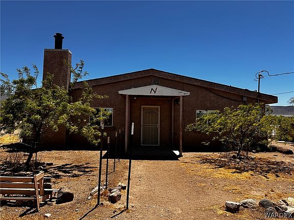 3rd image of 3868 N Aztec Road