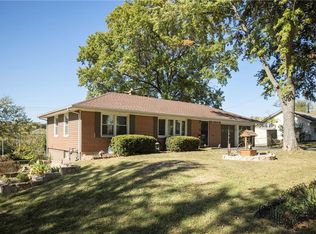 3024 Englewood Ter, Independence, MO 64052