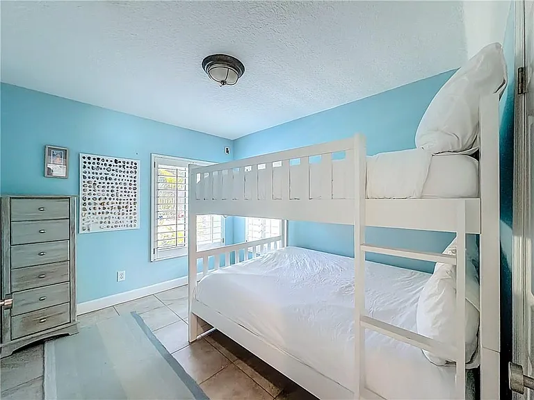 1810 E Sandpiper Rd — Photo 31