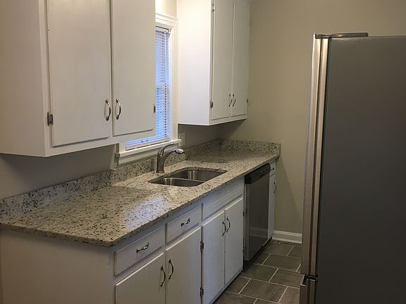 4th image of 1604 Benson Ave