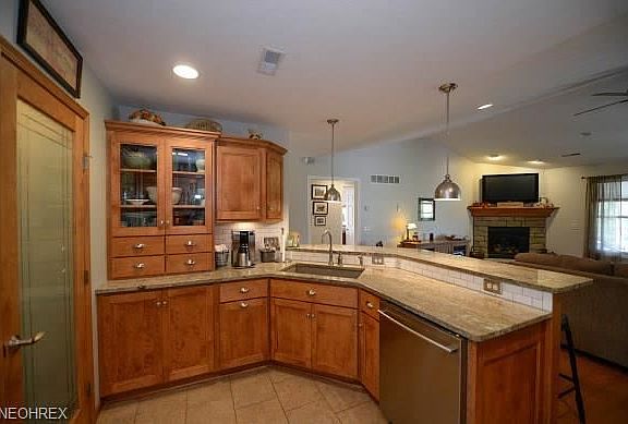 3rd image of 4840 Mandarin Dr