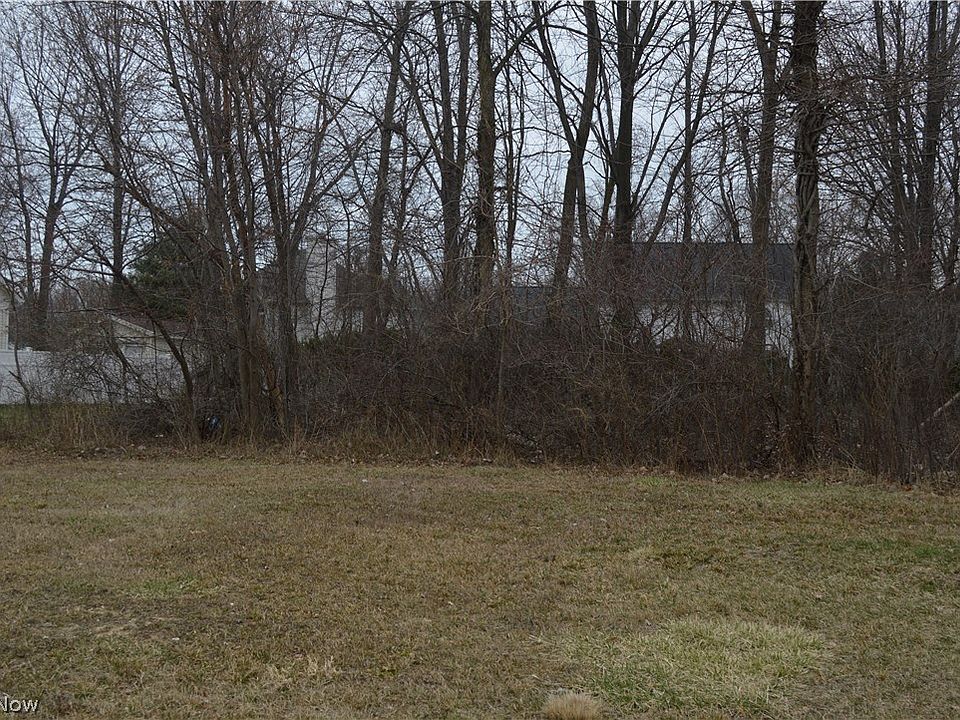 1st image of Abbotsford Dr