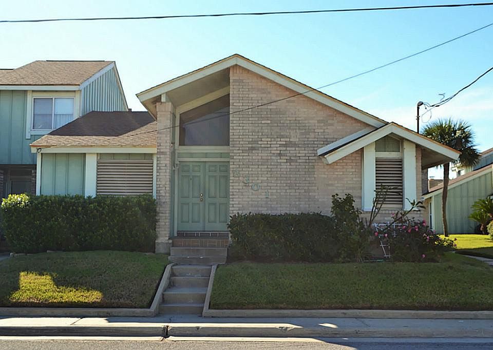 1st image of 3301 75th St