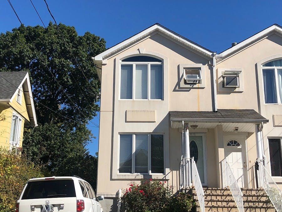 1st image of 319 Taylor St