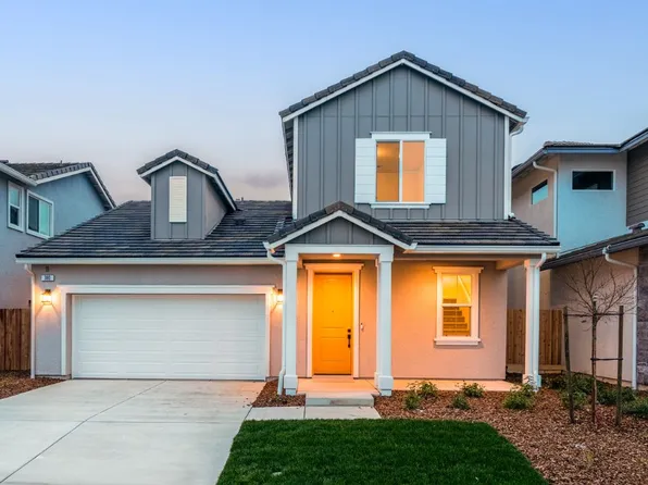 380 Huckleberry Rd S, Madera, CA 93636