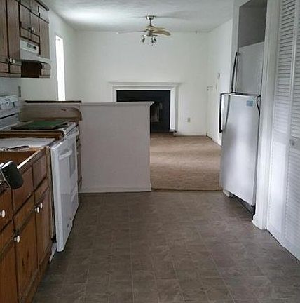 4th image of 204 Hurdle Dr