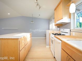 10365 NW Lee St, Portland, OR
