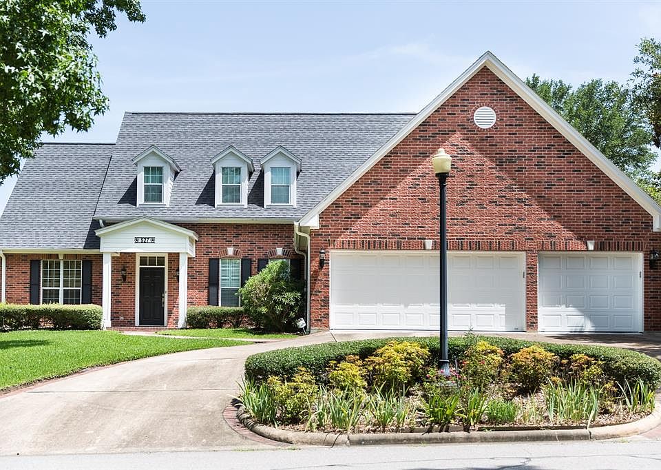 1st image of 527 Cherry Hills Dr