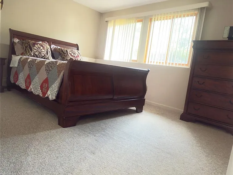 9 Florus Crom Ct — Photo 6