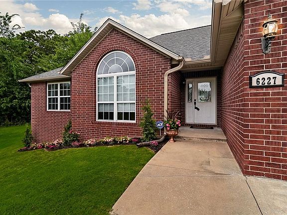 4th image of 6227 W Southgate Ct