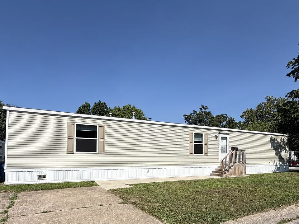 1st image of 400 Wonderland Dr
