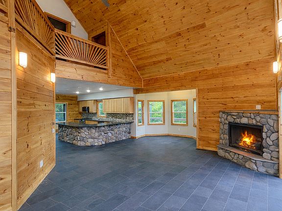 4th image of 236 Grace Dr