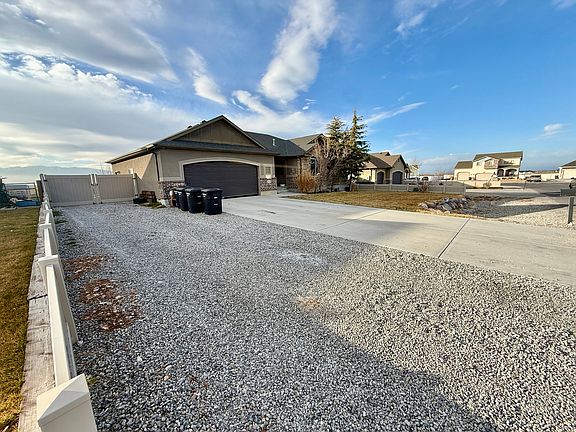 5th image of 4319 Rose Springs Rd