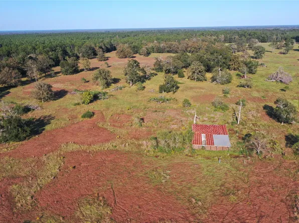 109 County Road 2177, Cleveland, TX 77327