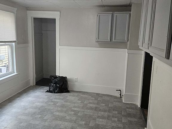 3rd image of 4211 Storer Ave APT 1