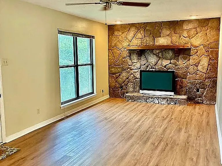 7221 Lakewood Rd — Photo 11