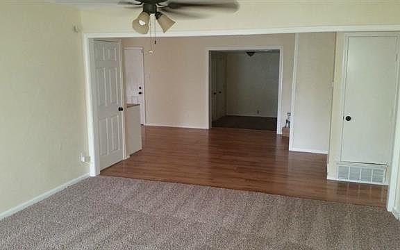 3rd image of 1029 Darnel Ln