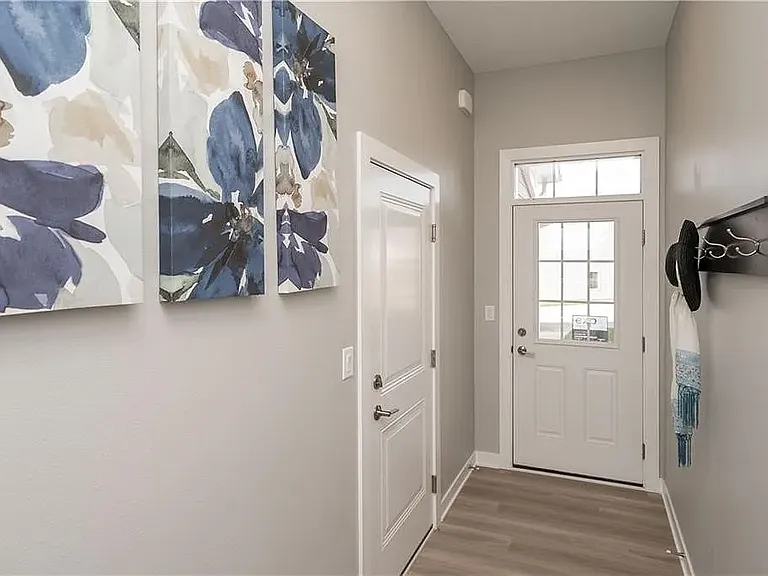 15302 Goldenrod Dr — Photo 13