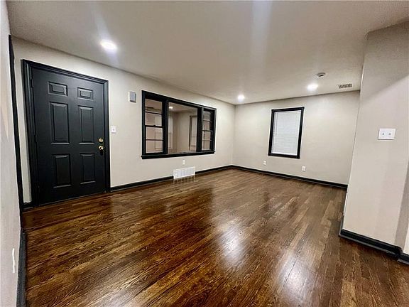 2nd image of 6423 S Benton Ave