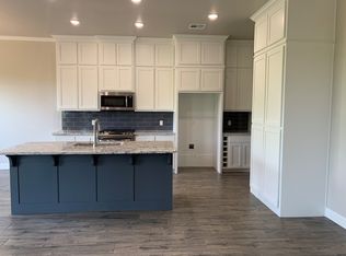 1609 Pendleton Pl, Moore, OK 73160