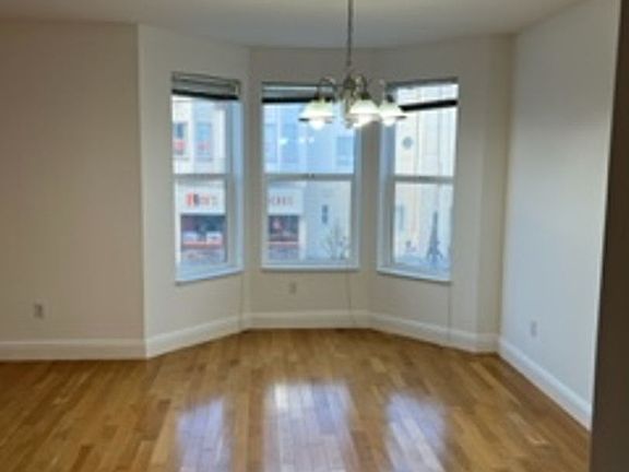 2nd image of 1509 Taraval St Ste A